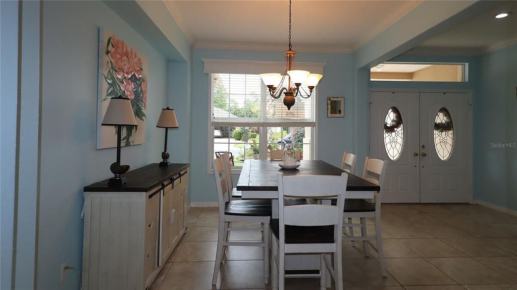 En Venta: $374,750 (3 camas, 2 baños, 2413 Pies cuadrados)