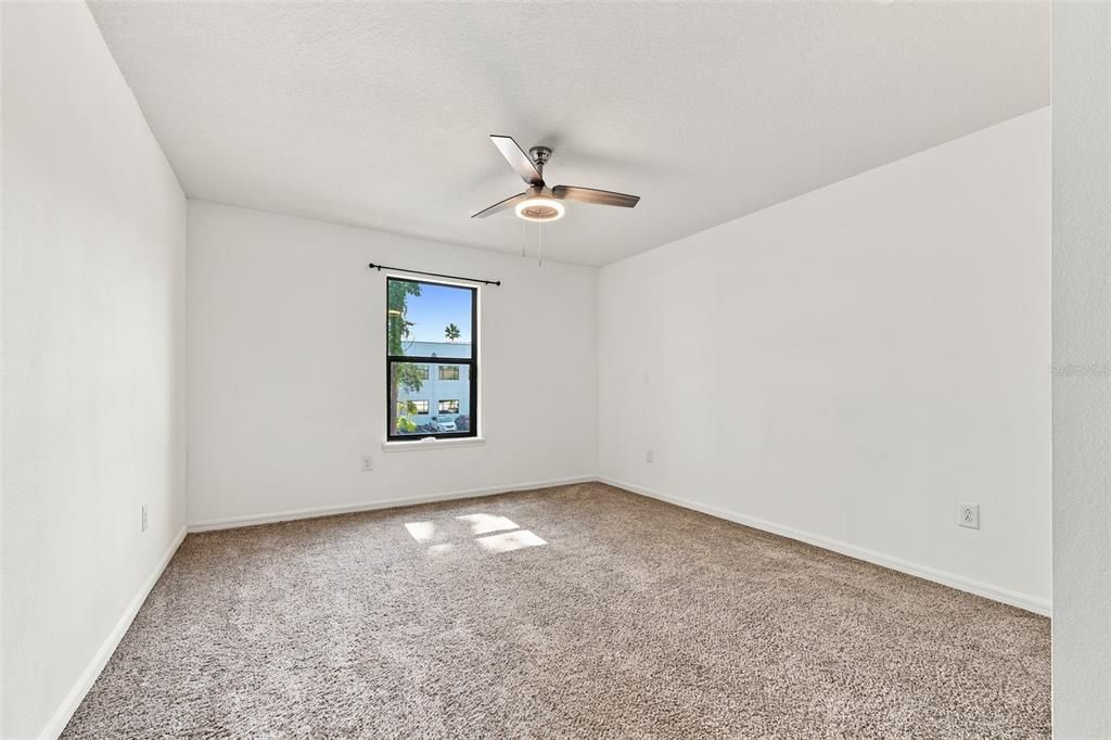 For Rent: $3,199 (3 beds, 3 baths, 2043 Square Feet)