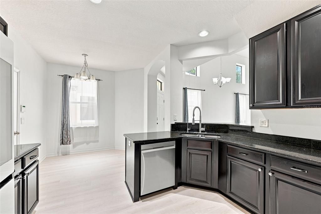 For Rent: $3,199 (3 beds, 3 baths, 2043 Square Feet)
