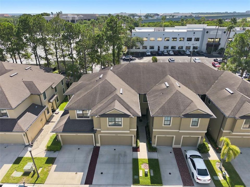 For Rent: $3,199 (3 beds, 3 baths, 2043 Square Feet)