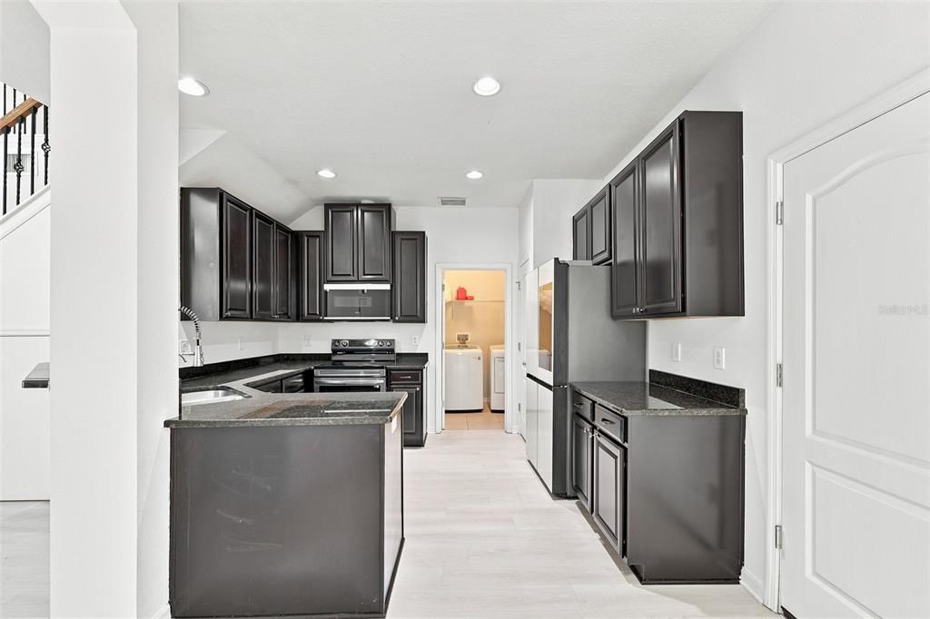 For Rent: $3,199 (3 beds, 3 baths, 2043 Square Feet)