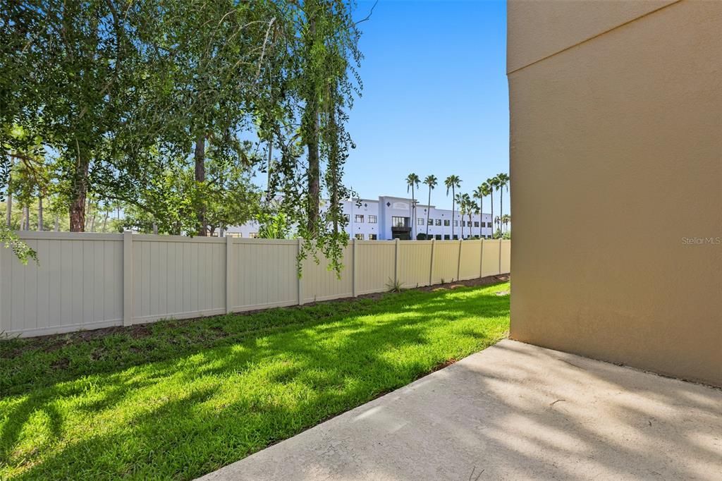 For Rent: $3,199 (3 beds, 3 baths, 2043 Square Feet)