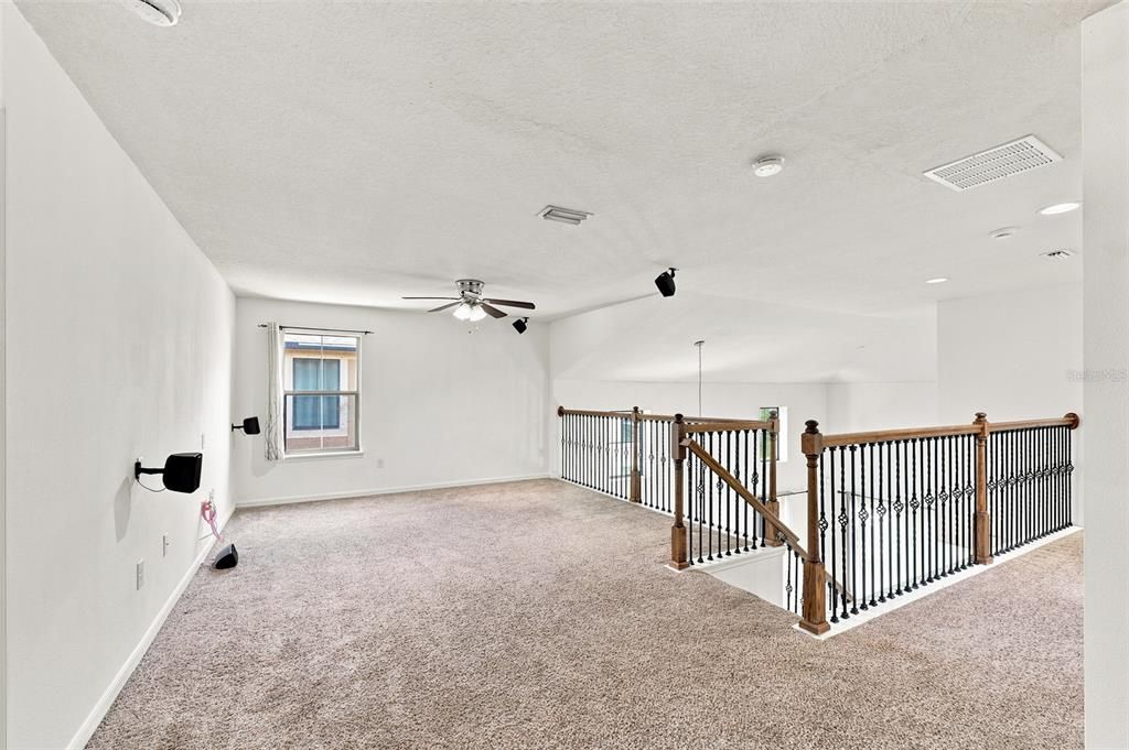 For Rent: $3,199 (3 beds, 3 baths, 2043 Square Feet)