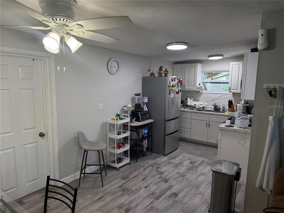 En Venta: $349,900 (3 camas, 1 baños, 738 Pies cuadrados)