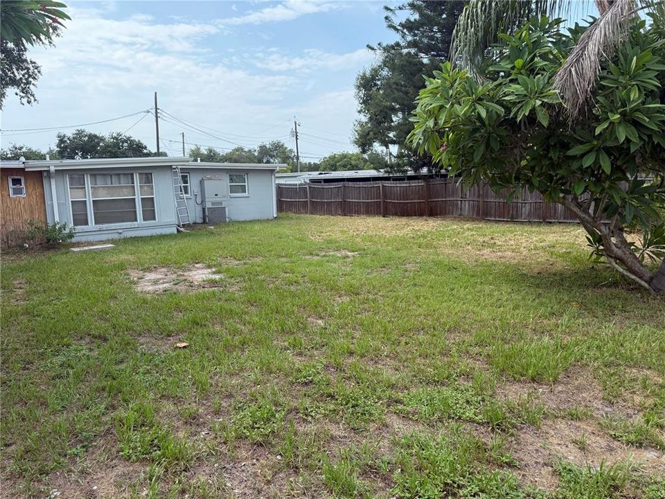 En Venta: $349,900 (3 camas, 1 baños, 738 Pies cuadrados)