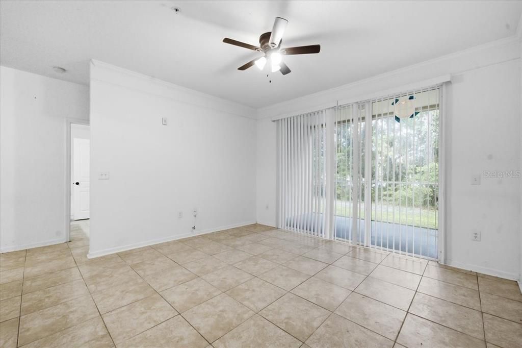 For Sale: $150,000 (2 beds, 2 baths, 1032 Square Feet)