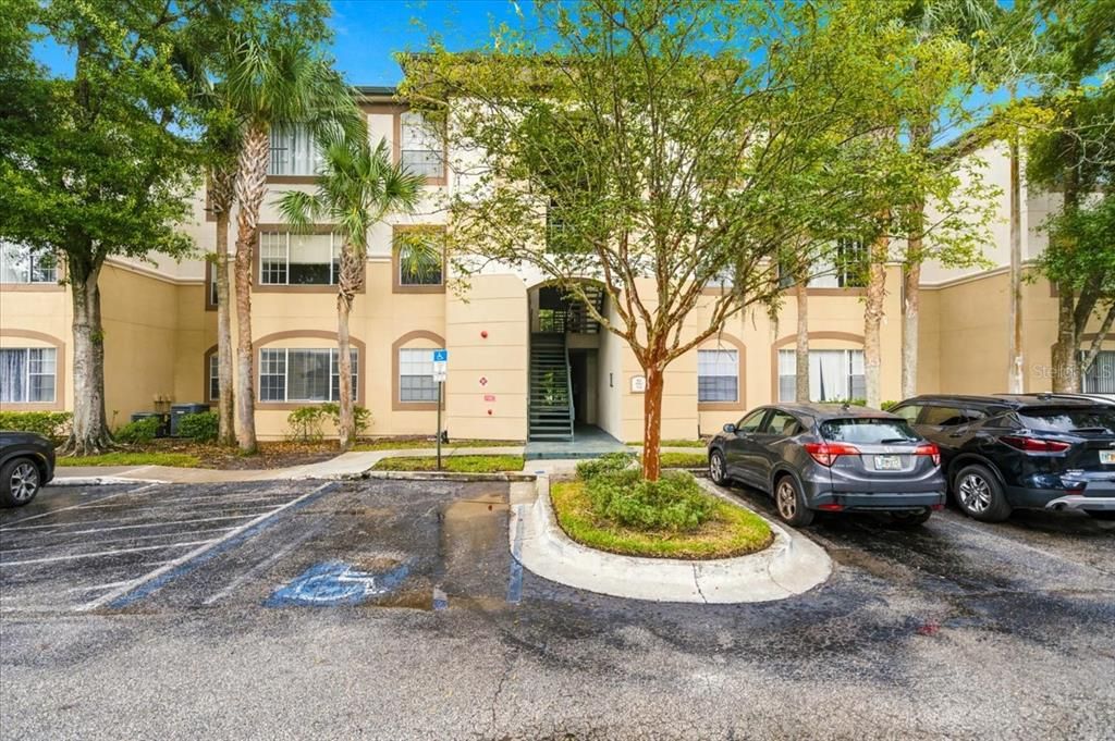 For Sale: $150,000 (2 beds, 2 baths, 1032 Square Feet)