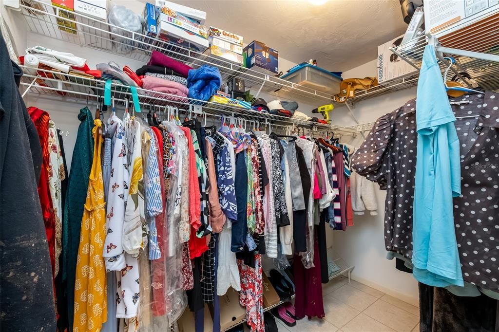 На продажу: $364,900 (3 спален, 2 ванн, 2081 Квадратных фут)