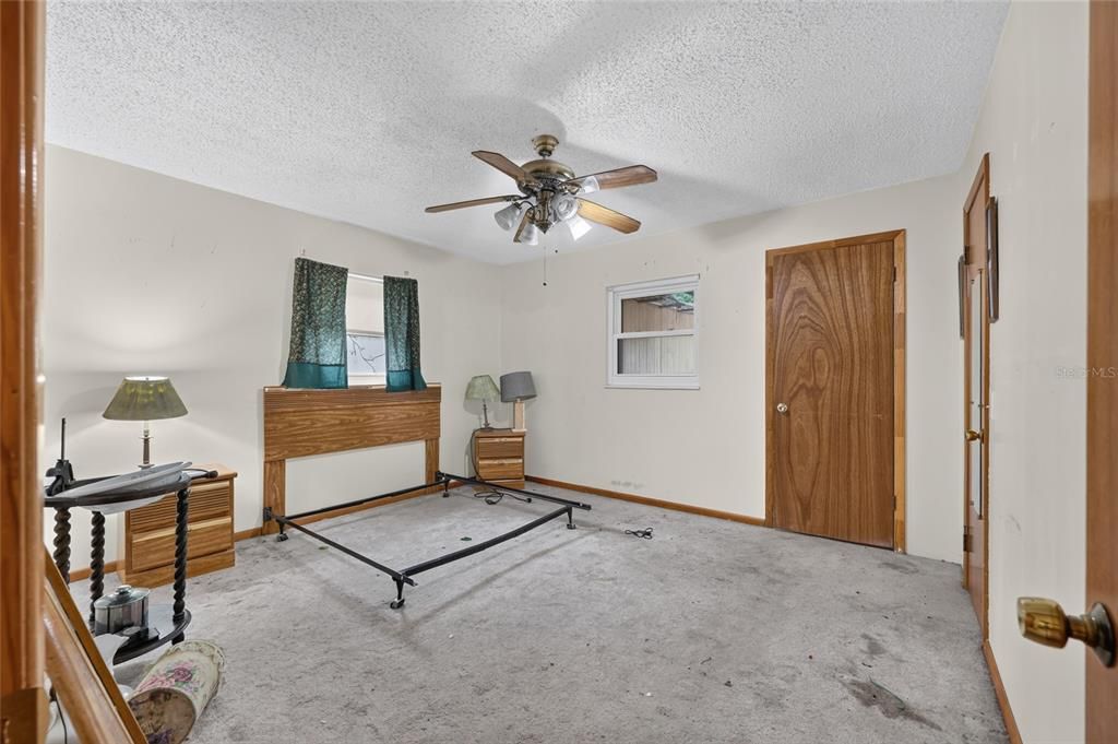 En Venta: $229,999 (2 camas, 2 baños, 1276 Pies cuadrados)