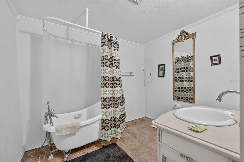 En Venta: $229,999 (2 camas, 2 baños, 1276 Pies cuadrados)