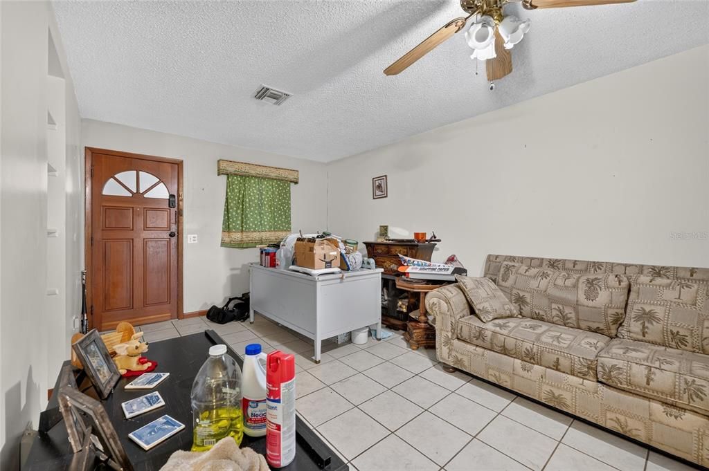 En Venta: $229,999 (2 camas, 2 baños, 1276 Pies cuadrados)