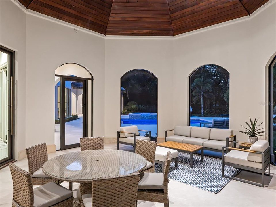 For Sale: $6,650,000 (5 beds, 5 baths, 6970 Square Feet)