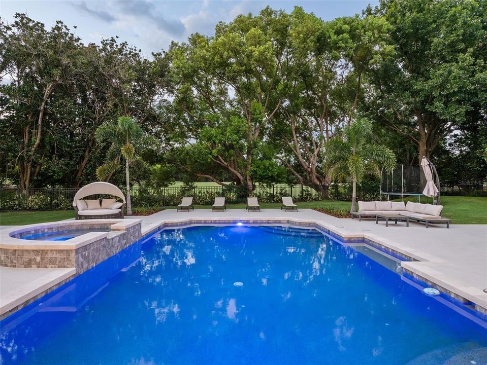For Sale: $6,650,000 (5 beds, 5 baths, 6970 Square Feet)