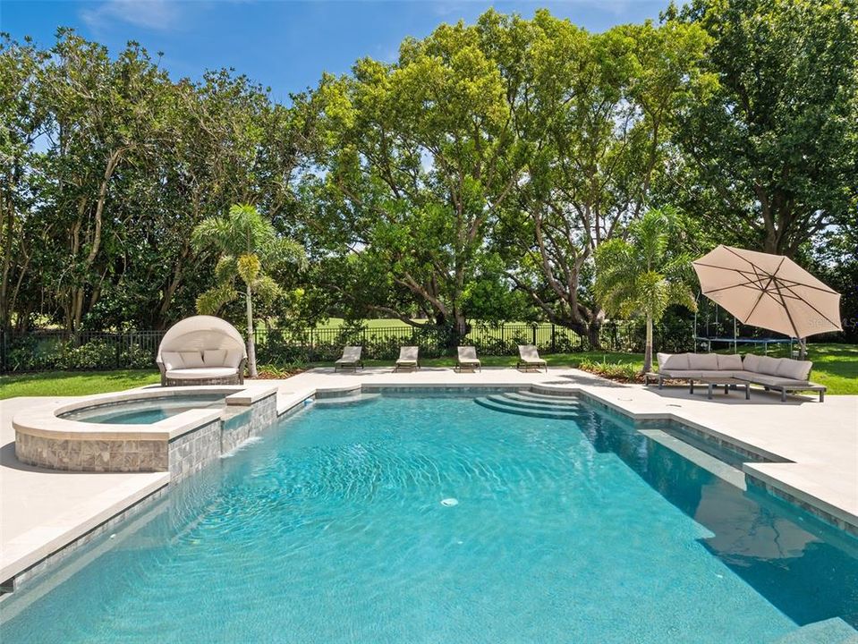 For Sale: $6,650,000 (5 beds, 5 baths, 6970 Square Feet)