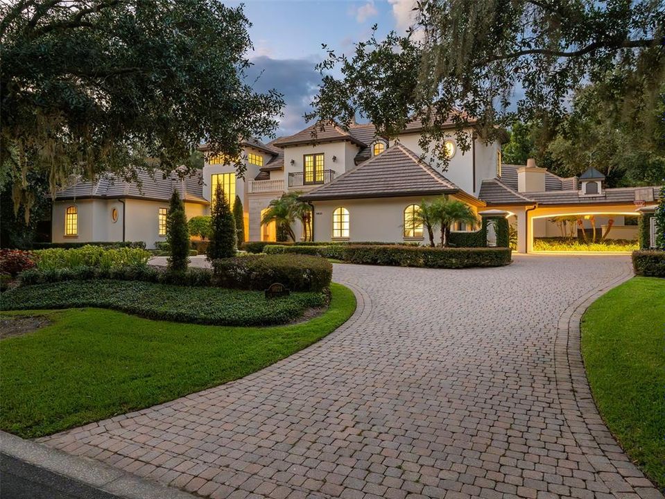 For Sale: $6,650,000 (5 beds, 5 baths, 6970 Square Feet)