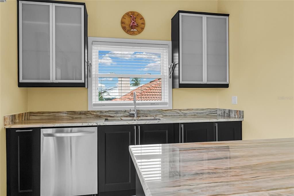 En Venta: $2,999,999 (6 camas, 5 baños, 4676 Pies cuadrados)