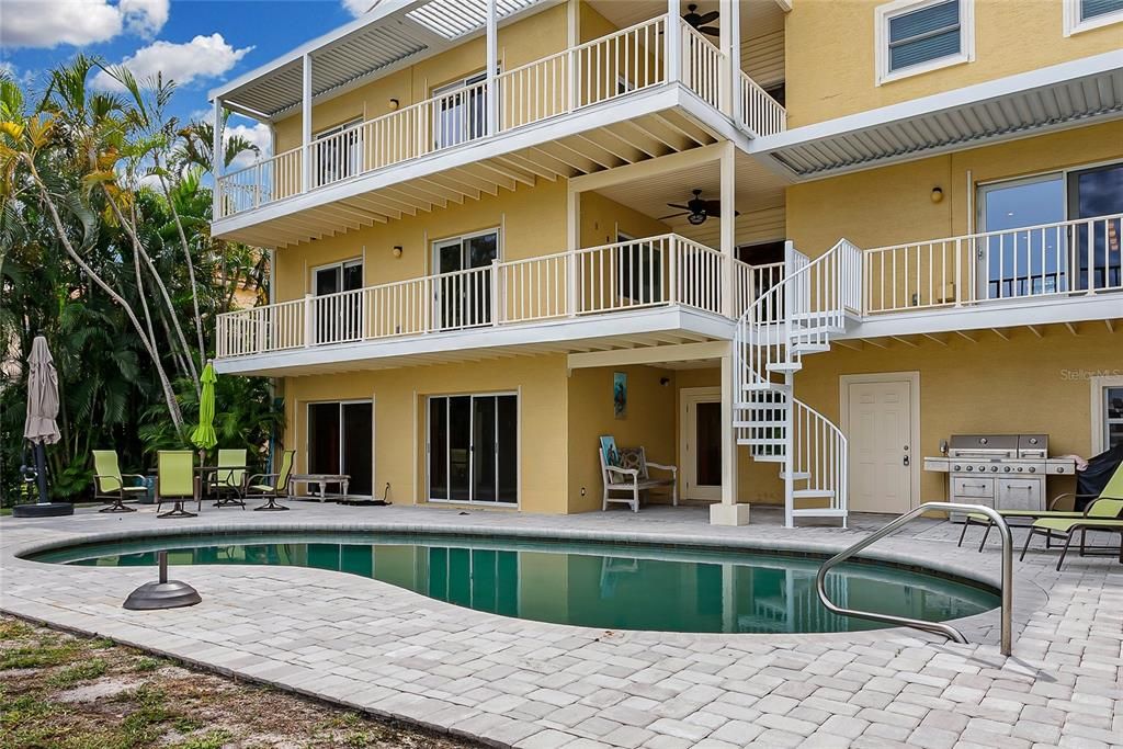 En Venta: $2,999,999 (6 camas, 5 baños, 4676 Pies cuadrados)