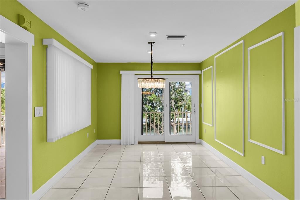 En Venta: $2,999,999 (6 camas, 5 baños, 4676 Pies cuadrados)