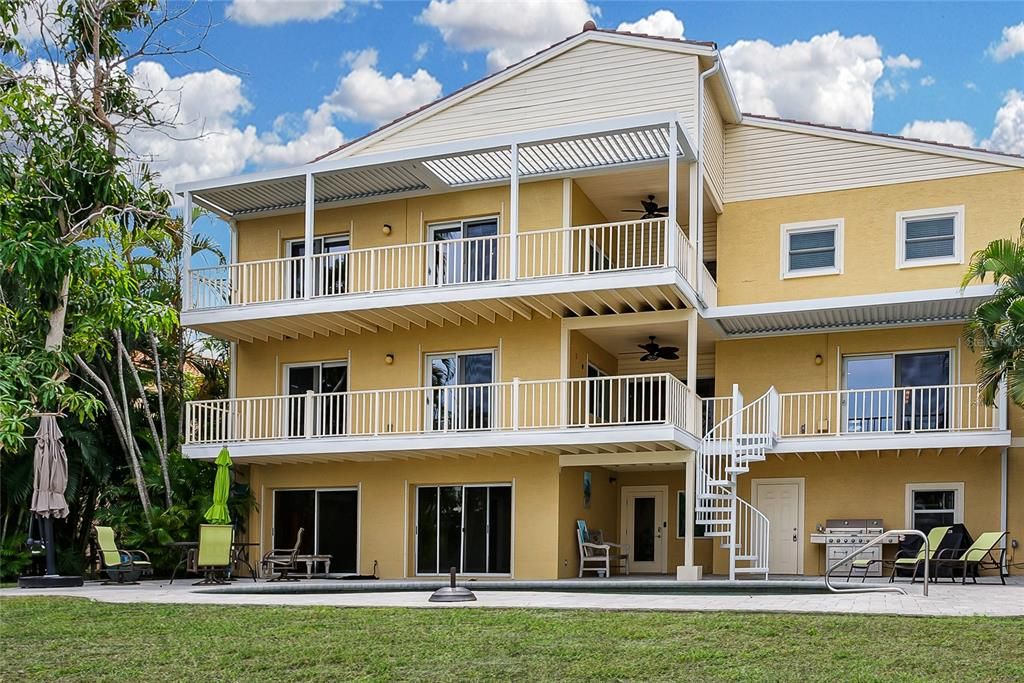 En Venta: $2,999,999 (6 camas, 5 baños, 4676 Pies cuadrados)