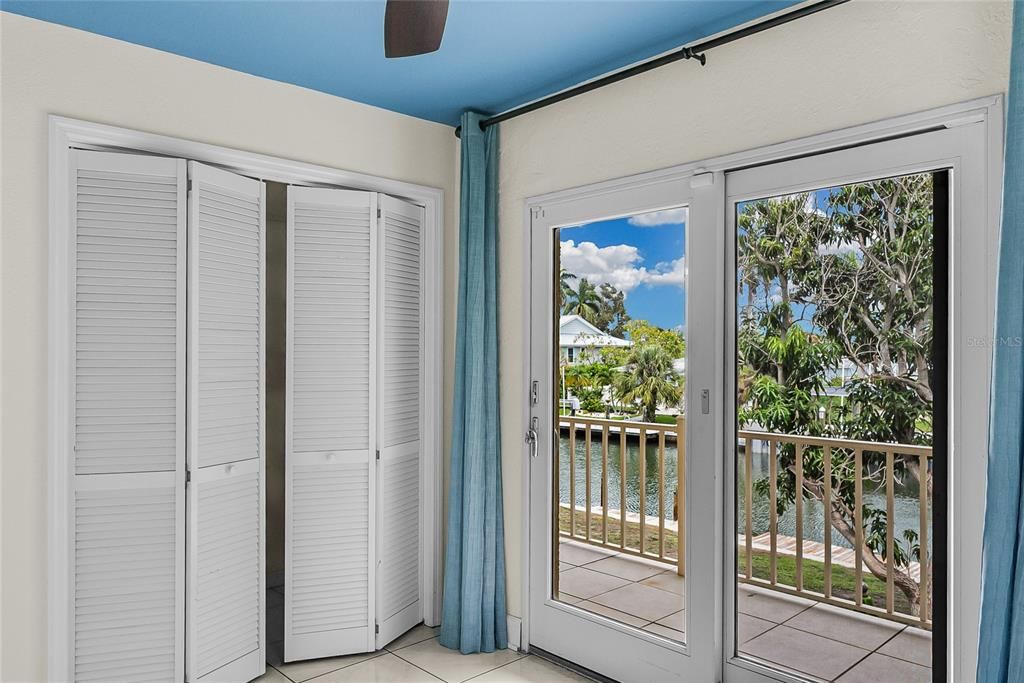 En Venta: $2,999,999 (6 camas, 5 baños, 4676 Pies cuadrados)
