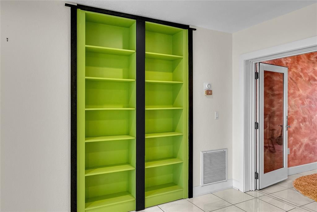 En Venta: $2,999,999 (6 camas, 5 baños, 4676 Pies cuadrados)