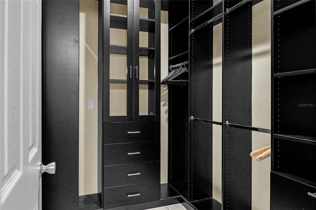 En Venta: $2,999,999 (6 camas, 5 baños, 4676 Pies cuadrados)