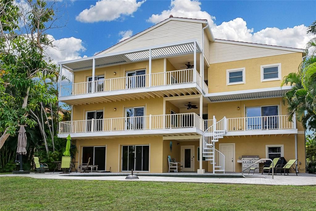 En Venta: $2,999,999 (6 camas, 5 baños, 4676 Pies cuadrados)