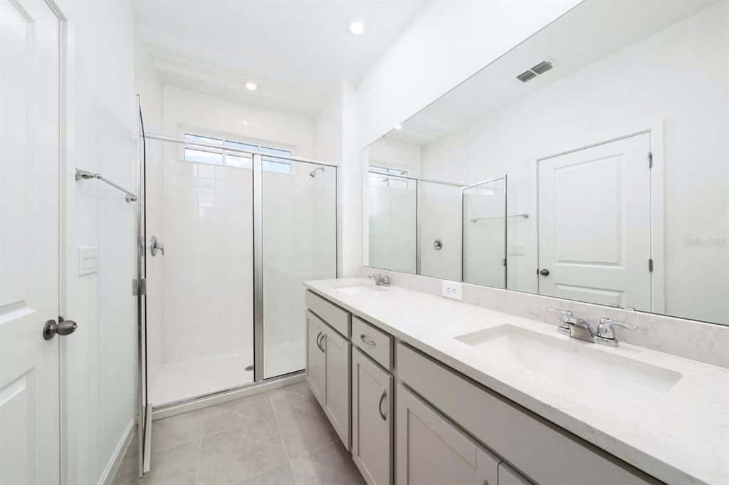 En Renta: $4,200 (3 camas, 2 baños, 1668 Pies cuadrados)