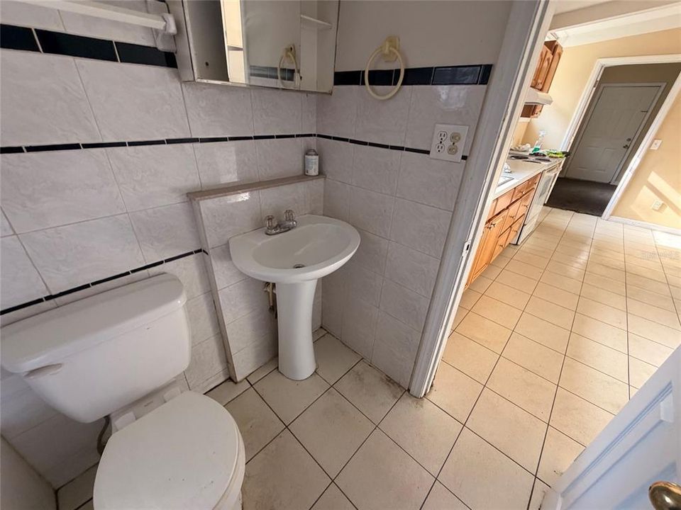 В аренду: $1,200 (2 спален, 1 ванн, 750 Квадратных фут)
