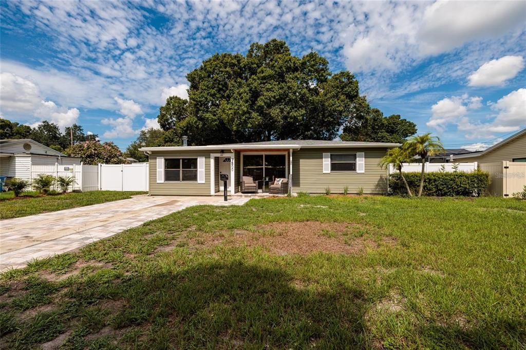 En Venta: $425,000 (3 camas, 2 baños, 1515 Pies cuadrados)