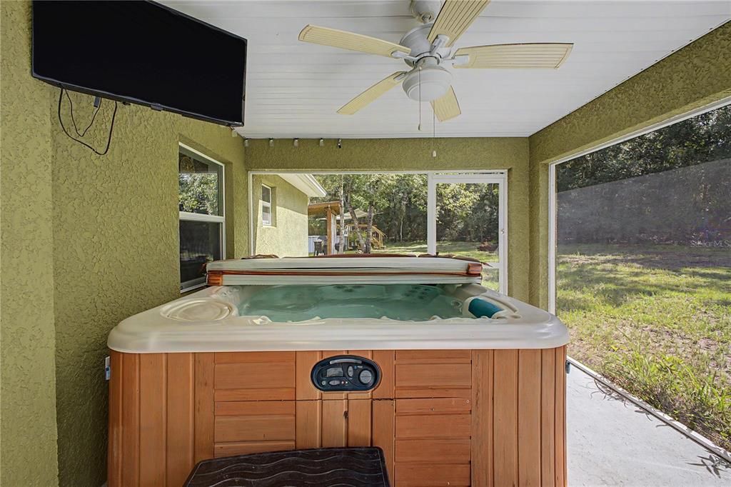 For Sale: $690,000 (3 beds, 2 baths, 1897 Square Feet)
