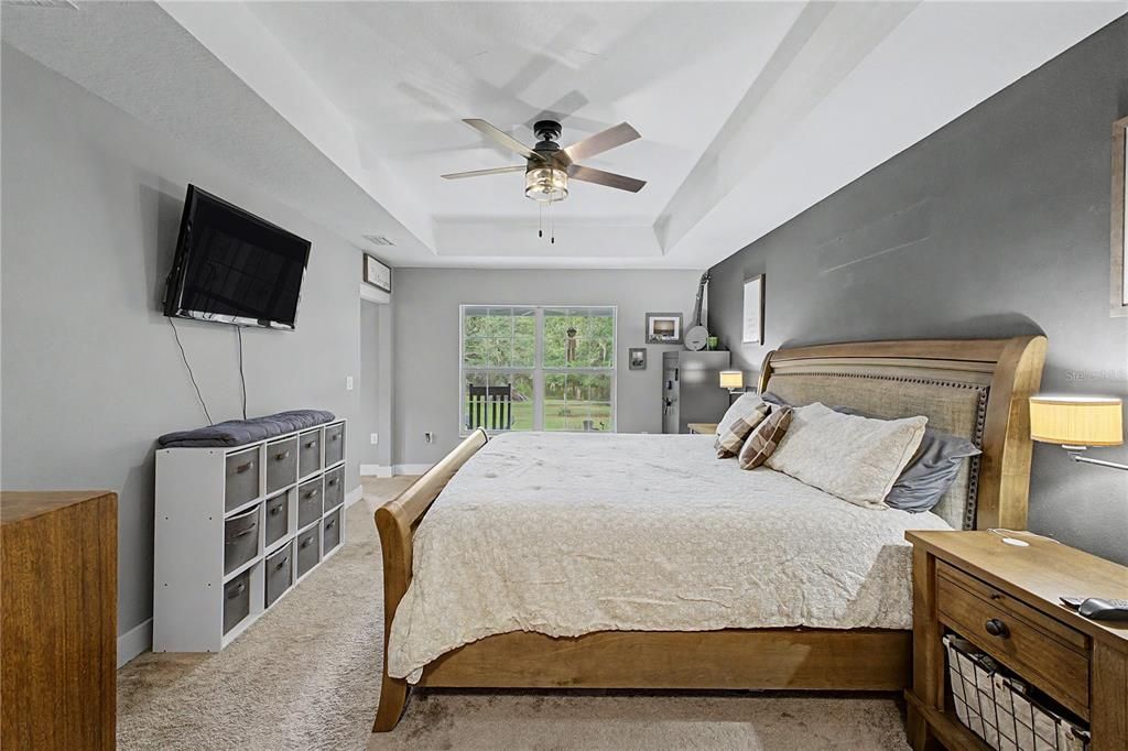 For Sale: $690,000 (3 beds, 2 baths, 1897 Square Feet)