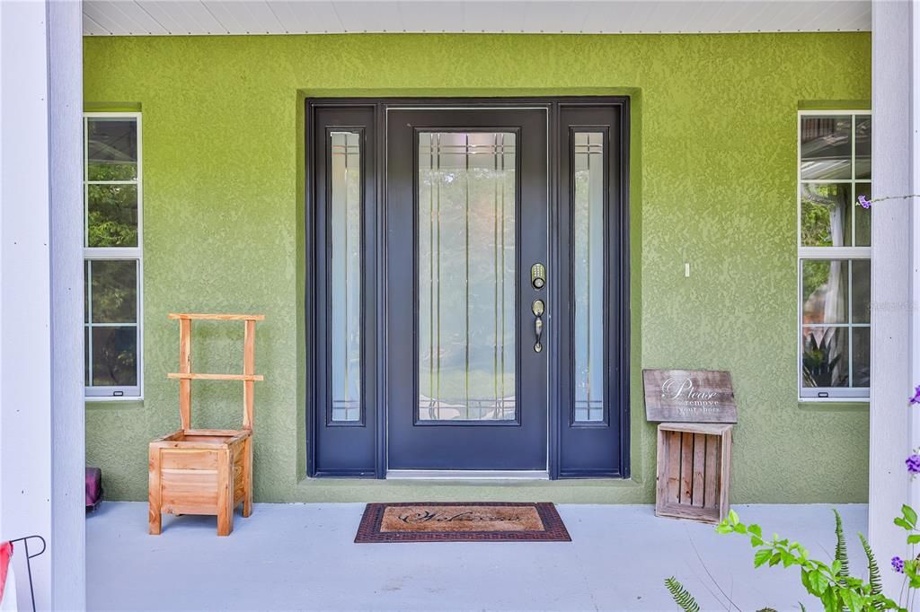For Sale: $690,000 (3 beds, 2 baths, 1897 Square Feet)