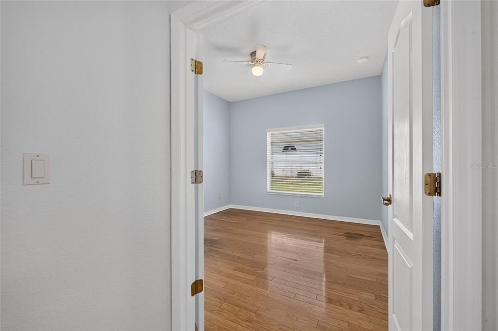For Sale: $375,000 (3 beds, 2 baths, 1596 Square Feet)