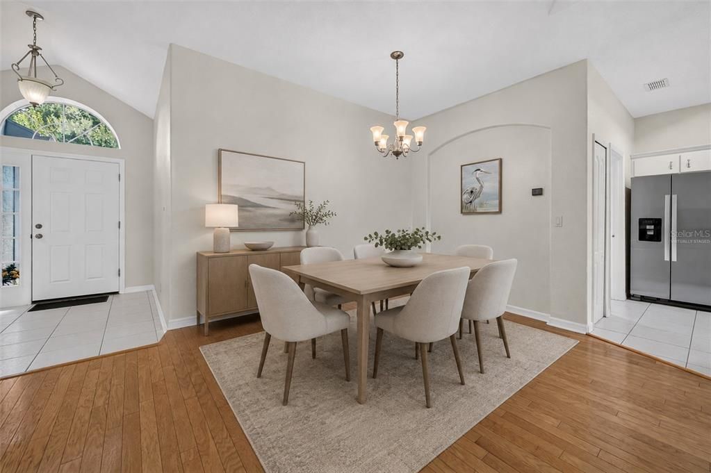 For Sale: $375,000 (3 beds, 2 baths, 1596 Square Feet)