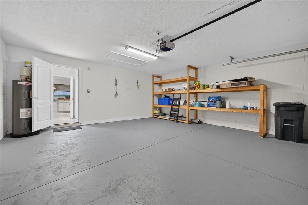 For Sale: $375,000 (3 beds, 2 baths, 1596 Square Feet)