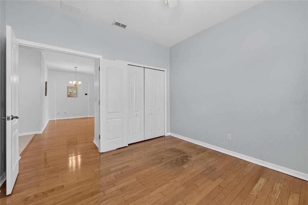 For Sale: $375,000 (3 beds, 2 baths, 1596 Square Feet)