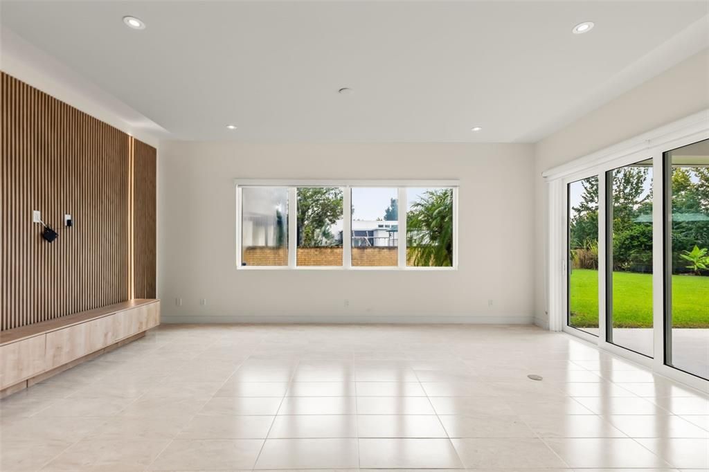 En Venta: $2,400,000 (5 camas, 4 baños, 4519 Pies cuadrados)