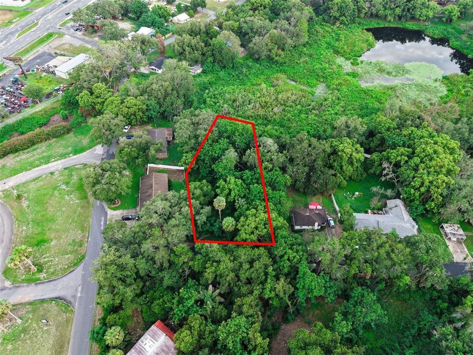 На продажу: $69,900 (0.48 acres)