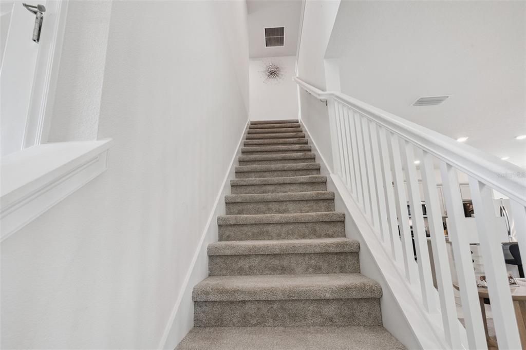 En Venta: $440,000 (4 camas, 2 baños, 2211 Pies cuadrados)