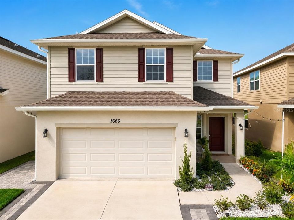 En Venta: $440,000 (4 camas, 2 baños, 2211 Pies cuadrados)