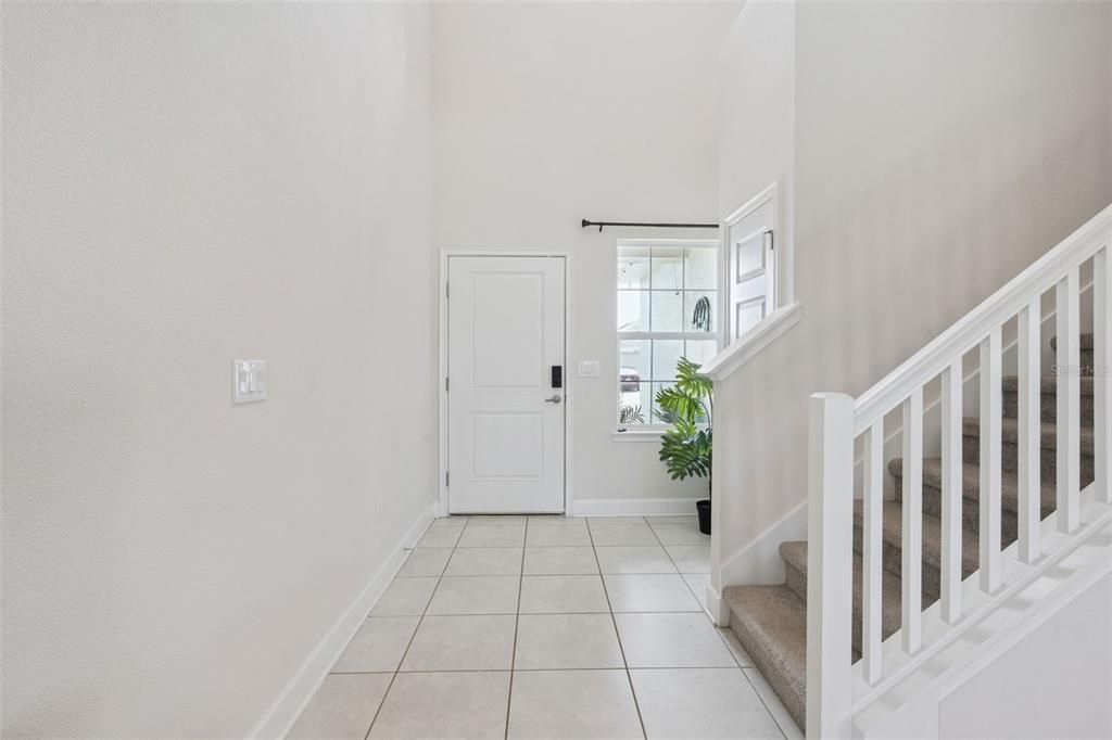 En Venta: $440,000 (4 camas, 2 baños, 2211 Pies cuadrados)