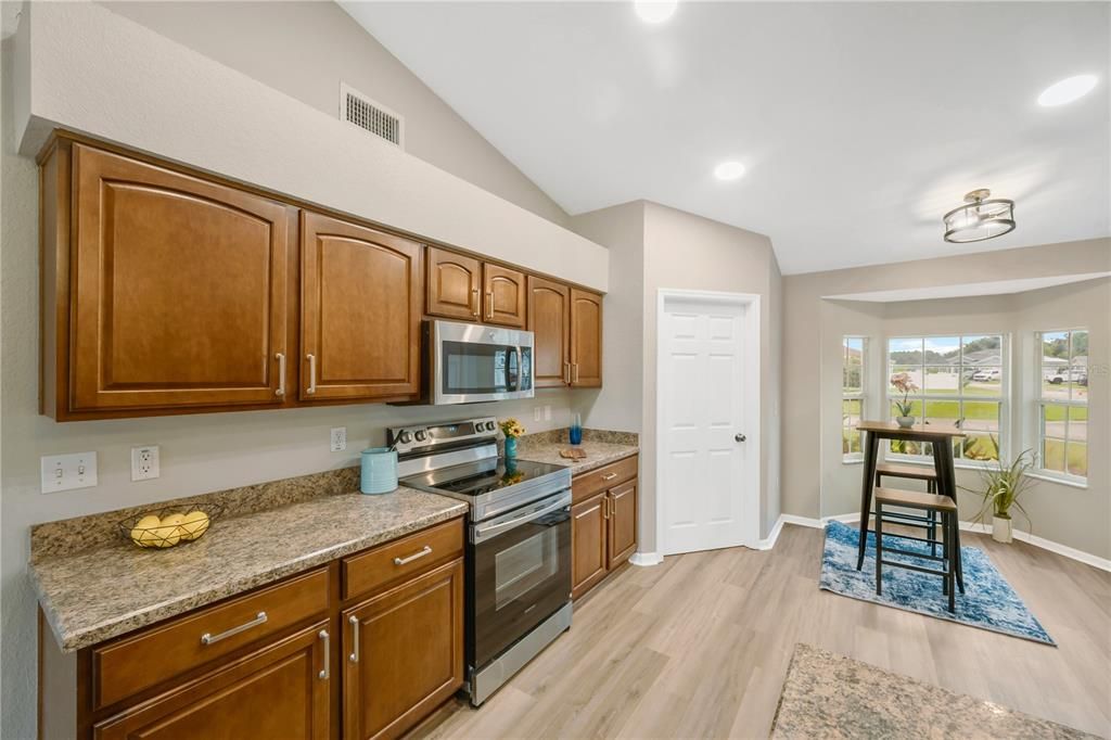 Activo con contrato: $299,900 (3 camas, 2 baños, 1513 Pies cuadrados)
