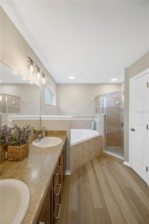Activo con contrato: $299,900 (3 camas, 2 baños, 1513 Pies cuadrados)
