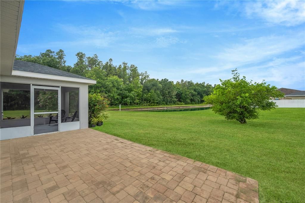 Activo con contrato: $299,900 (3 camas, 2 baños, 1513 Pies cuadrados)