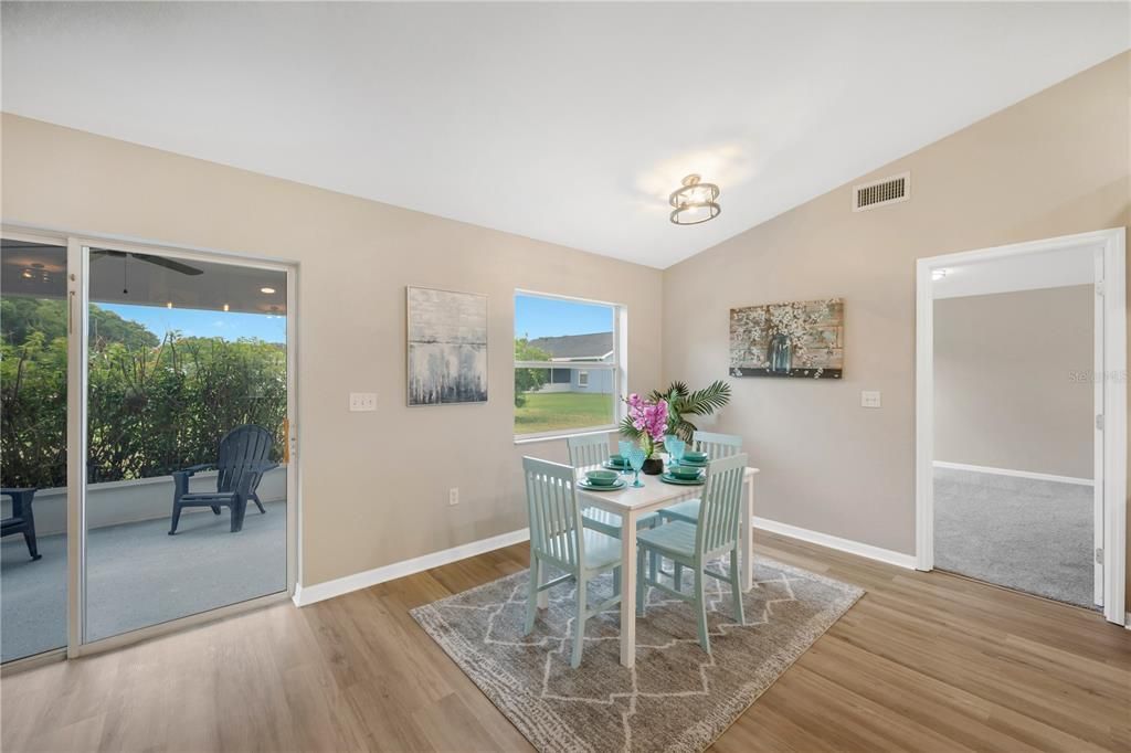 Activo con contrato: $299,900 (3 camas, 2 baños, 1513 Pies cuadrados)