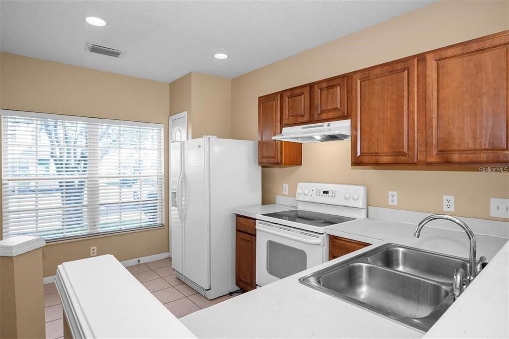 For Rent: $1,650 (2 beds, 2 baths, 1110 Square Feet)