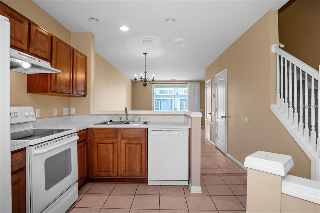 For Rent: $1,650 (2 beds, 2 baths, 1110 Square Feet)