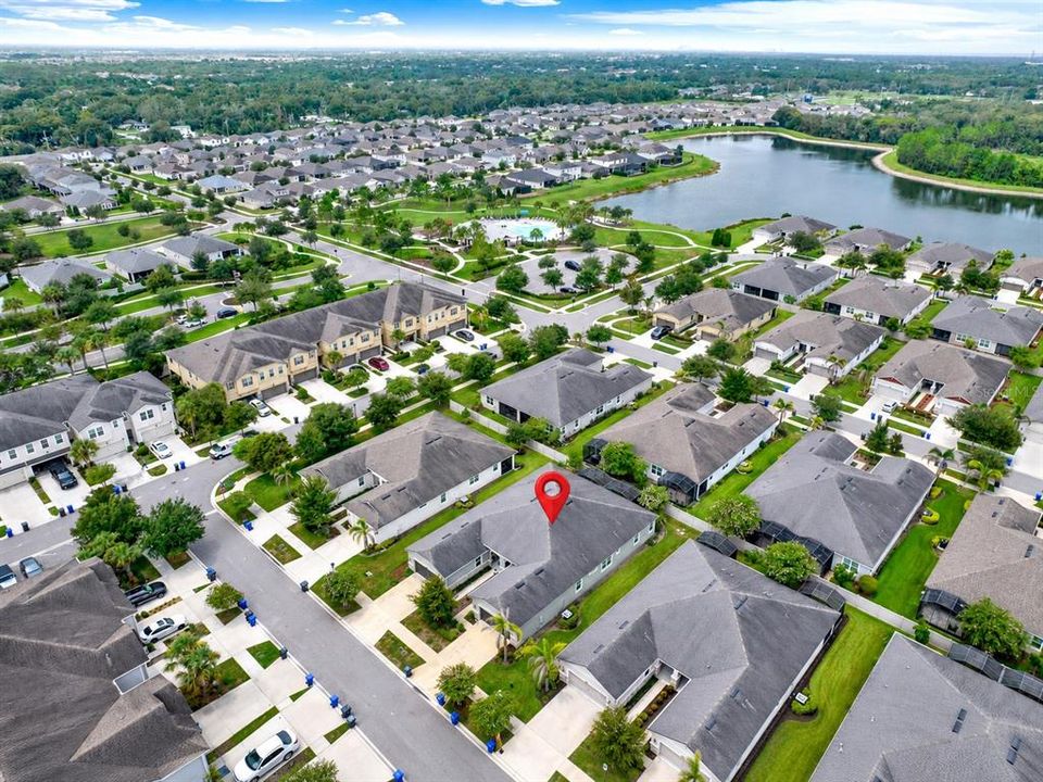 For Sale: $374,900 (3 beds, 2 baths, 1658 Square Feet)