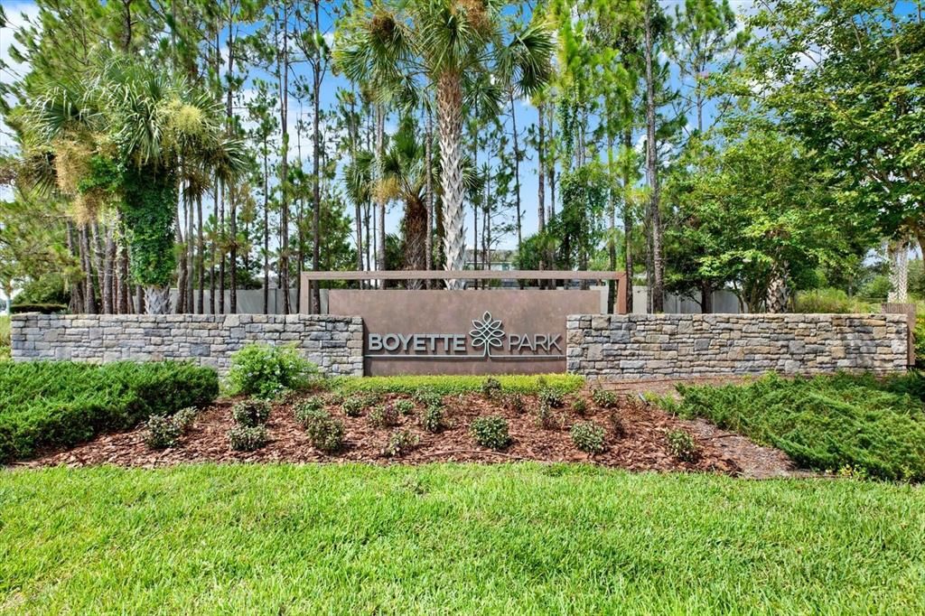 For Sale: $374,900 (3 beds, 2 baths, 1658 Square Feet)